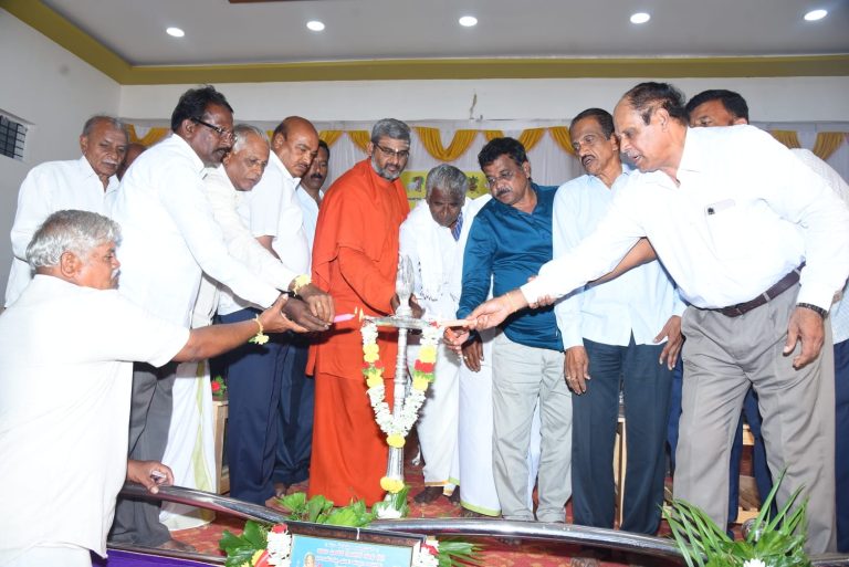 ಗಾಣಿಗ ಸಮುದಾಯದವರು ಪ್ರತಿಯೊಂದು ಕ್ಷೇತ್ರದಲ್ಲೂ ಸಾಧನೆ ಮಾಡಲಿ